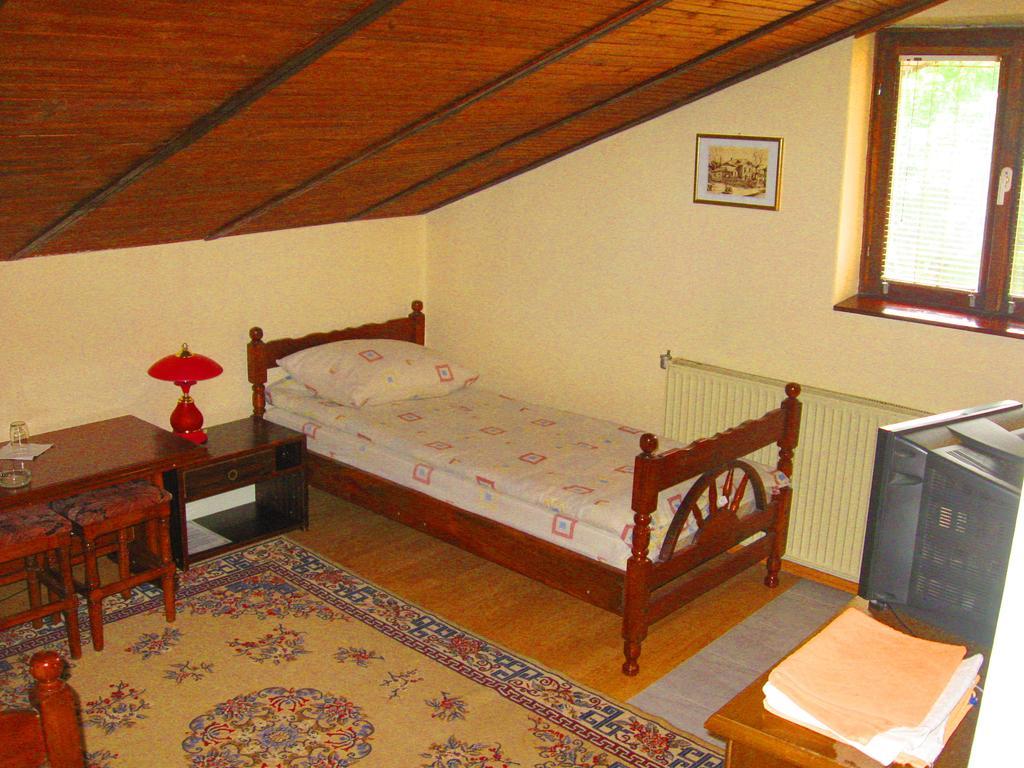 Amfora Rooms Caribrod Dimitrovgrad Room photo