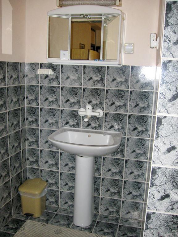 Amfora Rooms Caribrod Dimitrovgrad Room photo