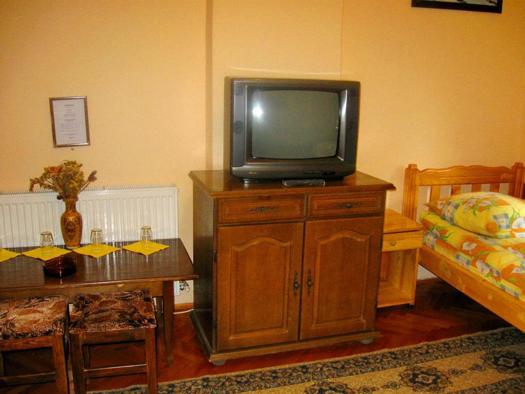 Amfora Rooms Caribrod Dimitrovgrad Room photo