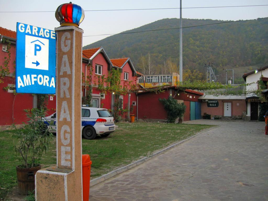 Amfora Rooms Caribrod Dimitrovgrad Exterior photo