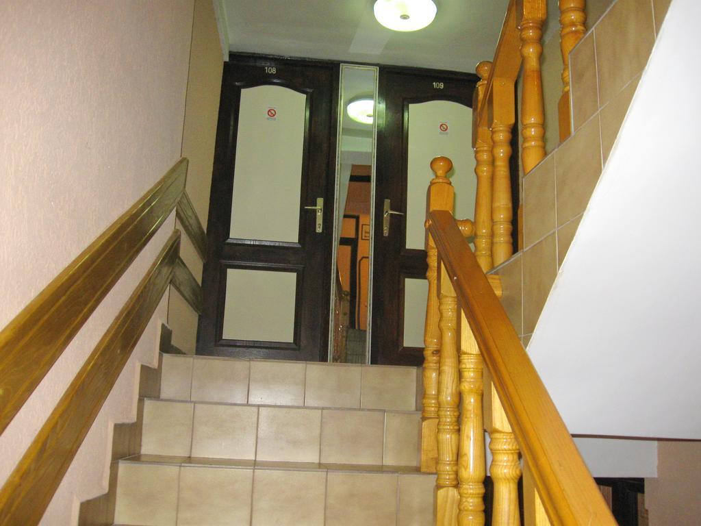 Amfora Rooms Caribrod Dimitrovgrad Exterior photo