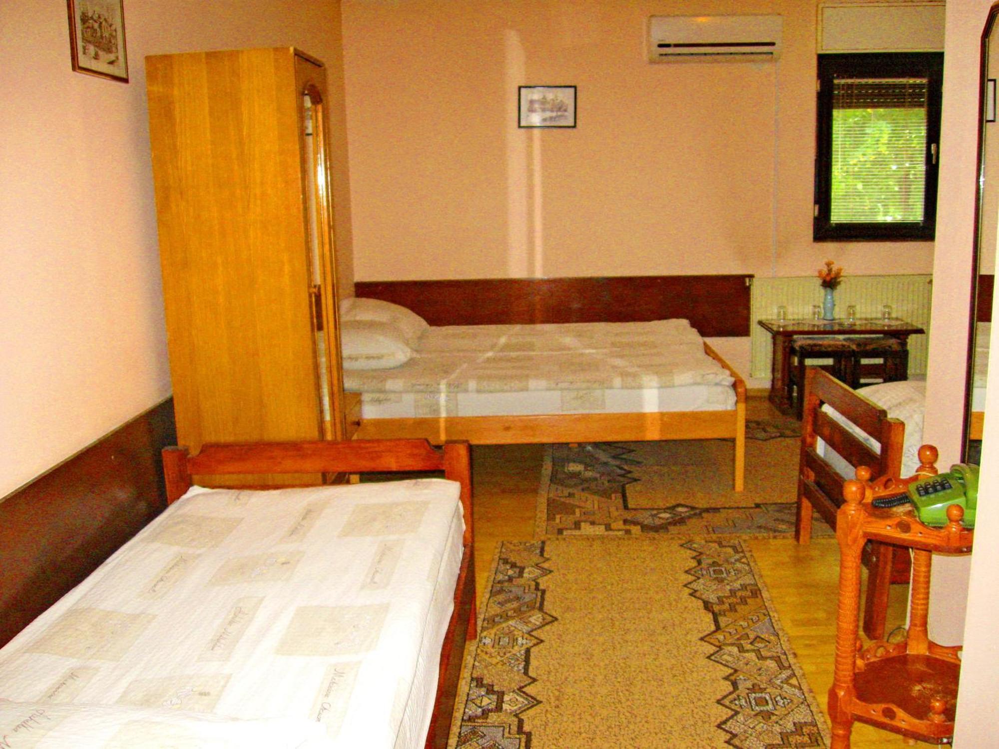 Amfora Rooms Caribrod Dimitrovgrad Room photo